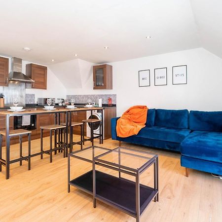 2 Bedroom Loft And Spacious Apt- One Choice Stays- Jq Birmingham Exterior photo